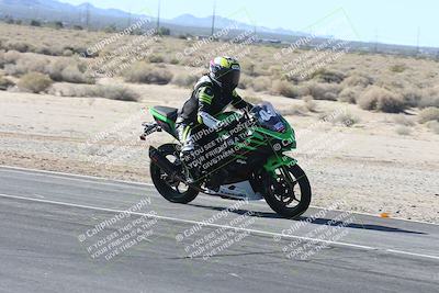 media/Dec-01-2025-Moto Forza (Mon) [[2daa91e15f]]/3-Beginner Group/Session 3 (Turn 16 Inside)/